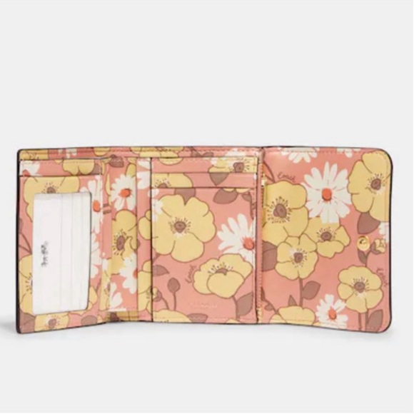 Coach small white Wallet - Picture 8 of 10